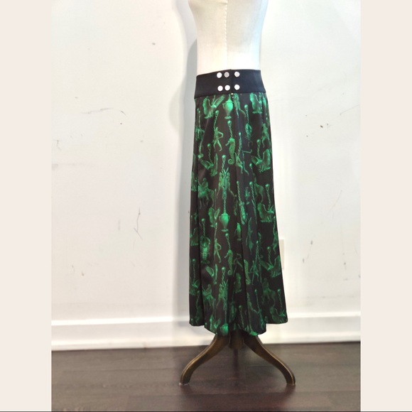 Double pleated midi skirt - Picture 4 of 12